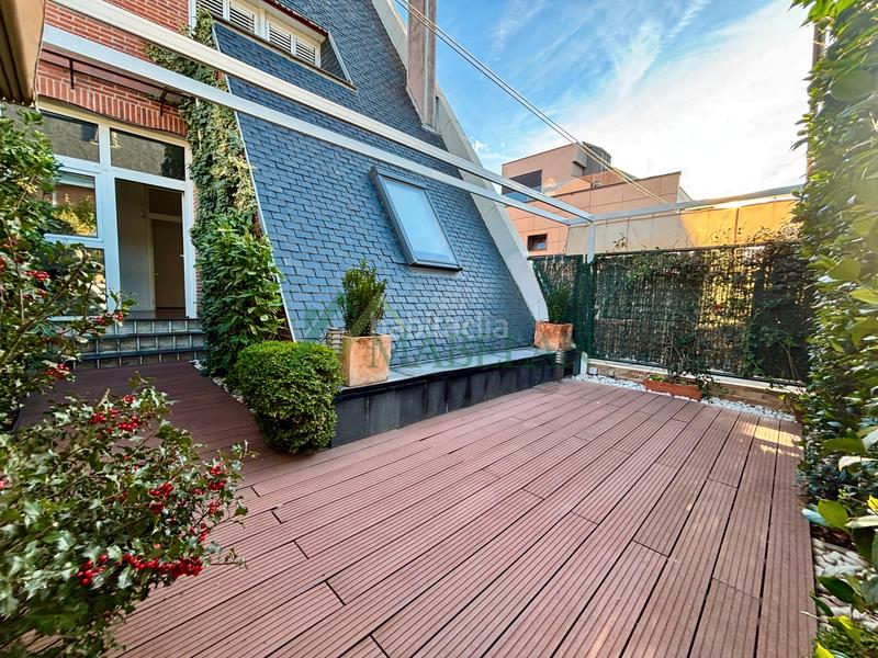 Foto 6ab8e42c-d200-4f4e-865e-736b641158f4. Semi detached house with fireplace heating parking pool in Rozas de Madrid (Las)