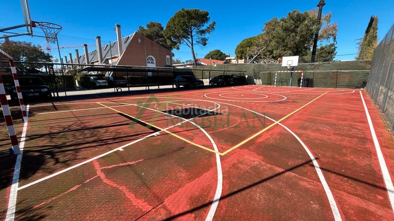 Foto 6f10d51e-a1ed-4dd0-8471-3d3e9544f0f9. Semi detached house with fireplace heating parking pool in Rozas de Madrid (Las)