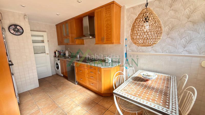 Foto d183fd41-b413-4562-afba-b3562c8df55f. Semi detached house with fireplace heating parking pool in Rozas de Madrid (Las)