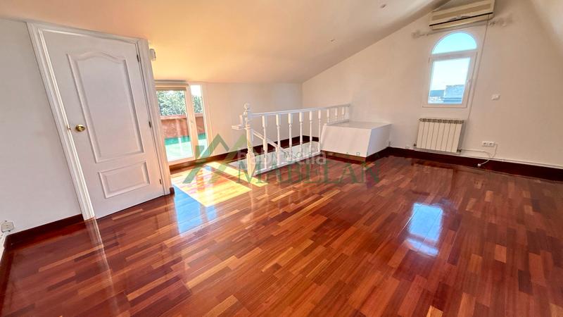 Foto e8099a1a-b1ce-4abb-b4d7-e4d4c610b77d. Semi detached house with fireplace heating parking pool in Rozas de Madrid (Las)