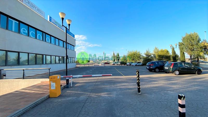 Foto 65378130-3e34-480c-b3e5-60f6ea0afaea. Rent office space with heating in El Pinar-Punta Galea Rozas de Madrid (Las)