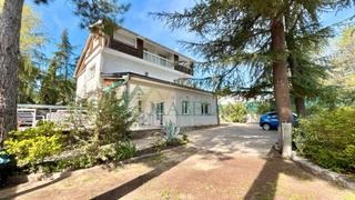 Maison à Las Matas-Peñascales. Las rozas, las matas-peñascales, chalet independiente en tres al