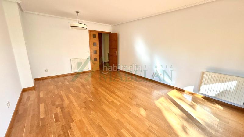 Foto 4080b1ec-232d-41b8-9d95-a67420caf4e5. Rent flat with heating pool in El Cantizal Rozas de Madrid (Las)