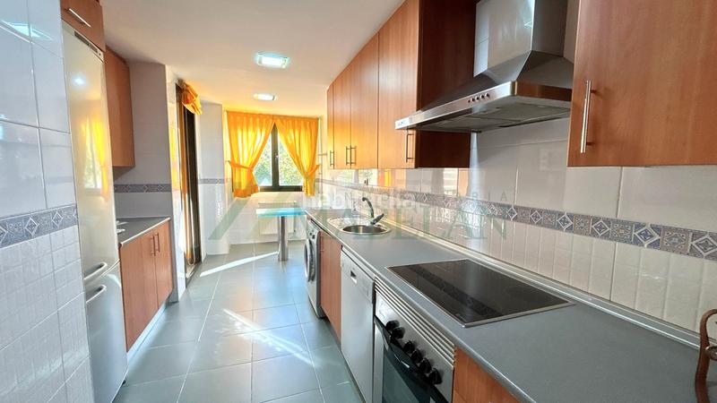 Foto 9e073409-83bc-4f03-92e6-7ee66c8f243c. Rent flat with heating pool in El Cantizal Rozas de Madrid (Las)