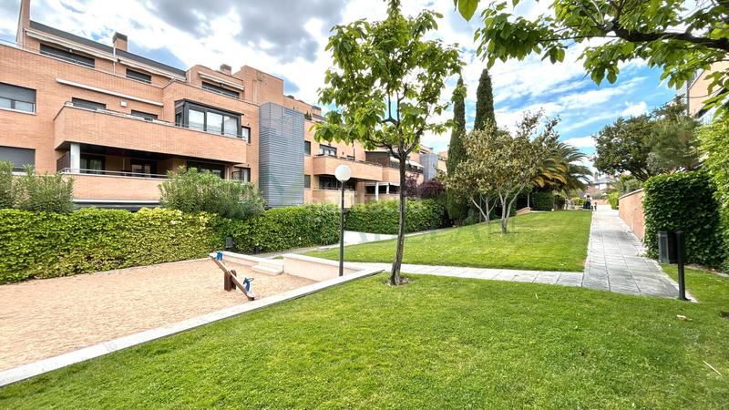 Foto bf817e14-558b-464f-bf3b-09a636a299a3. Rent flat with heating pool in El Cantizal Rozas de Madrid (Las)