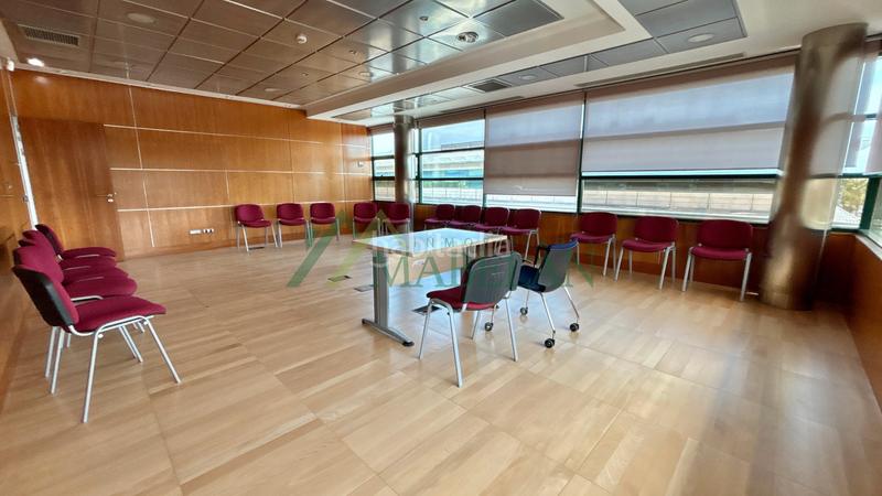 Foto f146dc11-c908-497b-8d82-52ece64c883f. Lloguer oficina amb calefacció a El Pinar-Punta Galea Rozas de Madrid (Las)