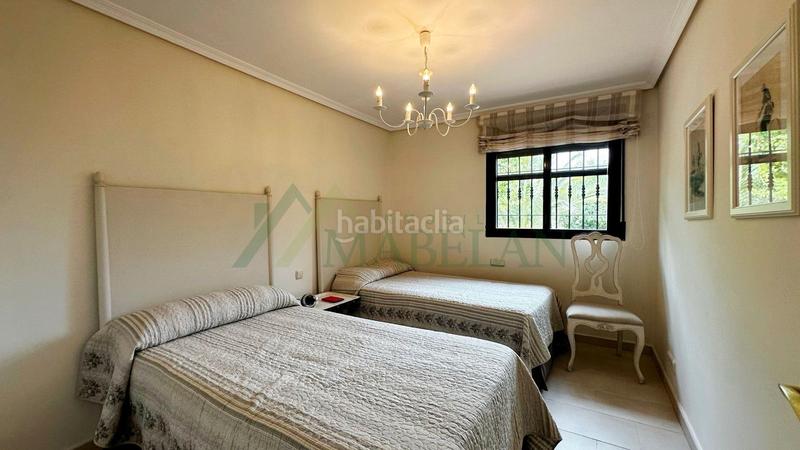 Foto 79bf1171-2932-49d6-93ee-f0ec4de324e3. Chalet  independiente con altas calidades y excelente ubicación, estilo técnico y detallado para compradores exigentes. en Galapagar