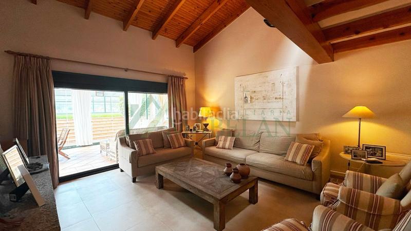 Foto 8847a1a7-1d80-457a-8dd6-ff934fa93e8f. Chalet  independiente con altas calidades y excelente ubicación, estilo técnico y detallado para compradores exigentes. en Galapagar