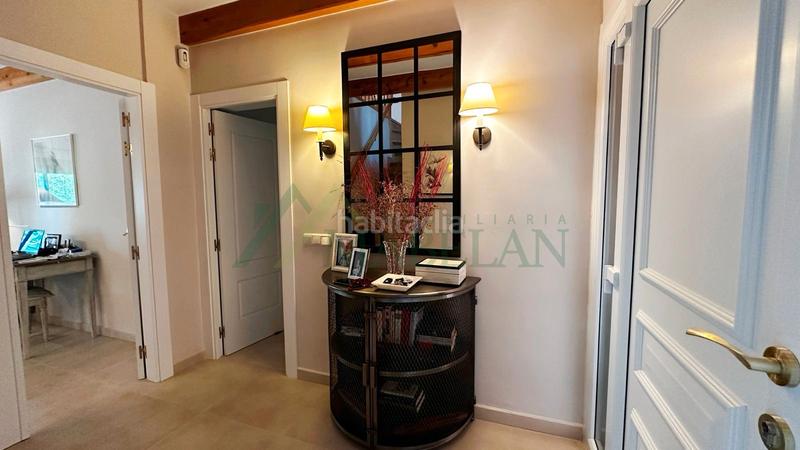 Foto f3e8655d-9e16-49c1-997d-9d8bf1fee78b. Chalet  independiente con altas calidades y excelente ubicación, estilo técnico y detallado para compradores exigentes. en Galapagar