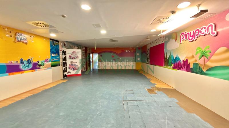 Foto 036d03ca-ecc6-4cf9-a8f2-9003e7d10c18. Affitto ufficio con riscaldamento in El Pinar-Punta Galea Rozas de Madrid (Las)