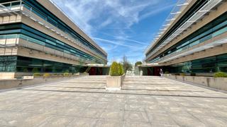Office space in El Pinar-Punta Galea. Las rozas, punta galea, oficina en edificio representativo en pl