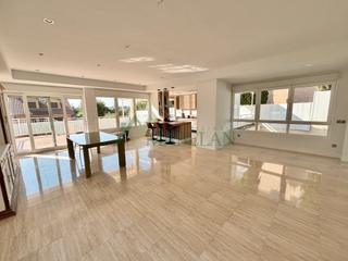 Location Chalet à Pueblo. Pozuelo de alarcón - centro. chalet independiente, 400m2. 5 dorm
