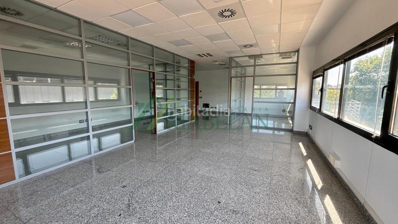 Foto 2829c5fc-8b89-4ba6-b6f6-e2e721590eec. Miete büro in calle copenhague 4 in Europolis Rozas de Madrid (Las)