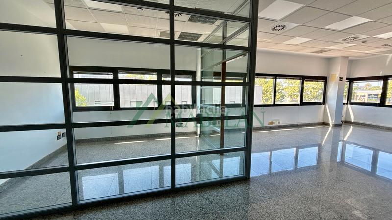 Foto fdc75ea6-905d-422b-ab4f-97b5a1397fc7. Miete büro in calle copenhague 4 in Europolis Rozas de Madrid (Las)