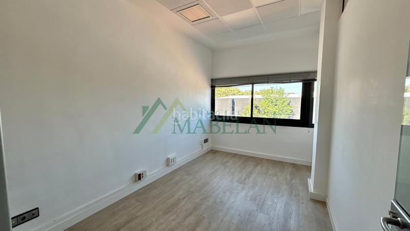Foto 9912d49d-5937-4dab-a519-c1a32650bee0. Alquiler oficina Europolis, las rozas. oficina de 126m² en primera planta. en Rozas de Madrid (Las)