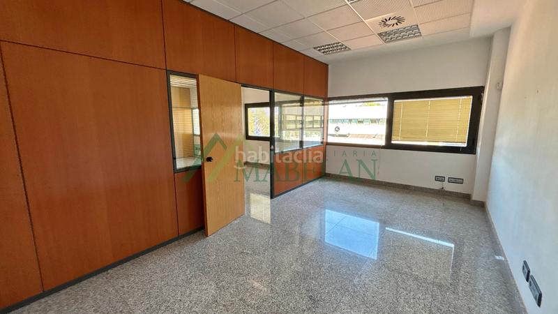 Foto bf4dd4bc-35a9-4002-8c9d-81601d7f306f. Alquiler oficina európolis, las rozas. oficina de 96m² en primera planta. en Rozas de Madrid (Las)