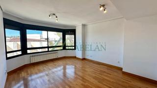 Location Appartement  Calle covadonga. Las rozas, auditorio, impecable y muy luminoso, piso en la terce