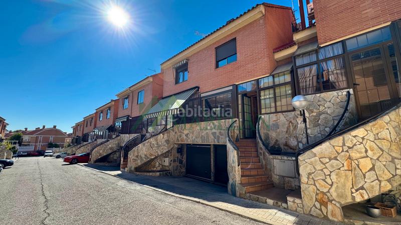 Foto d541b363-c9c6-45c3-91b2-c8b6c834bed9. Location maison jumelée avec chauffage parking piscine dans Boadilla del Monte