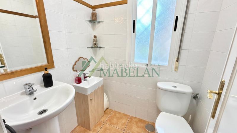 Foto 1e7d51d5-69a2-48c3-a3ee-18966087ca14. Chalet . chalet independiente en perfecto estado! 200m2 construidos en dos plantas, con jardín de 148m2. parcela 253m2. en Torrecaballeros