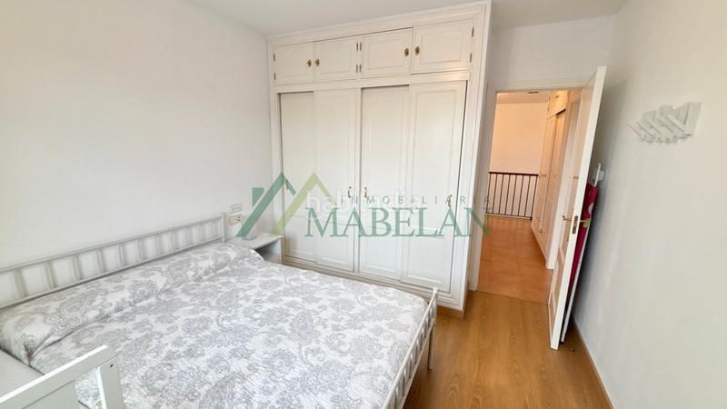 Foto d3ae4c9b-94d8-4df9-a0d7-55d96bebbe22. Chalet . chalet independiente en perfecto estado! 200m2 construidos en dos plantas, con jardín de 148m2. parcela 253m2. en Torrecaballeros