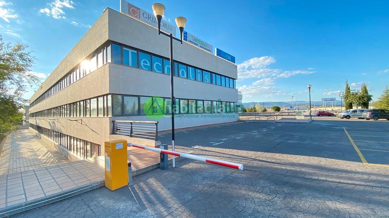 Foto 5aa4c999-2512-4454-b80b-58b77d61f89b. Miete büro mit heizung in El Pinar-Punta Galea Rozas de Madrid (Las)