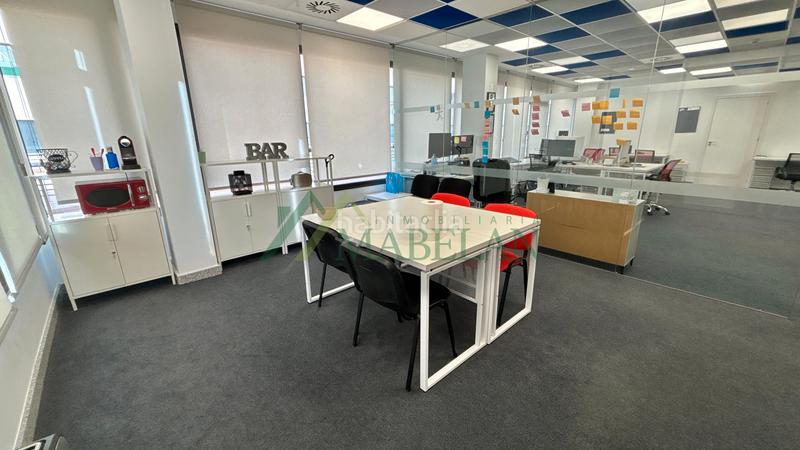 Foto 69cad75f-cf60-4eb4-b793-6cd7690fdfc8. Miete büro mit heizung in El Pinar-Punta Galea Rozas de Madrid (Las)