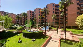 Location Appartement à Pacífico. Madrid, menéndez pelayo. piso exterior de 130m2, 4 dormitorios,
