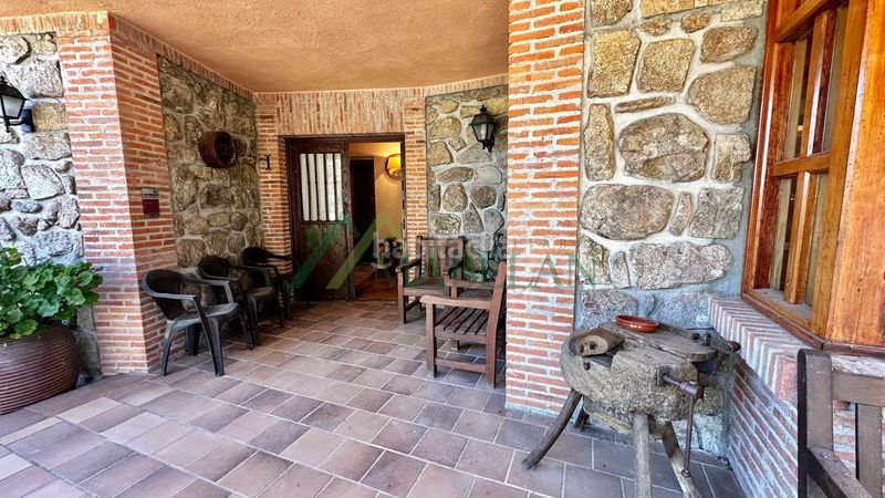 Foto ed5175be-20bc-4bea-84ec-3be46d097d72. Casa a Pino Alto-Navarredonda Valdemorillo