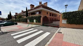 Aparcament cotxe  Calle menorca