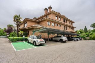 Rent Office space in La Florida - El Plantío. Ref. 5586. madrid, el plantío. oficina, 400m2.