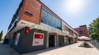 Local Comercial en Las Águilas