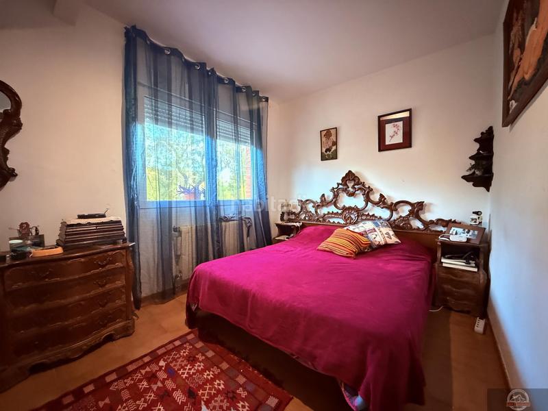 Foto 40a0ac07-5c4c-42c6-ae3f-2d14e536c8f9. Casa aparellada amb calefacció aparcament a Becerril de la Sierra