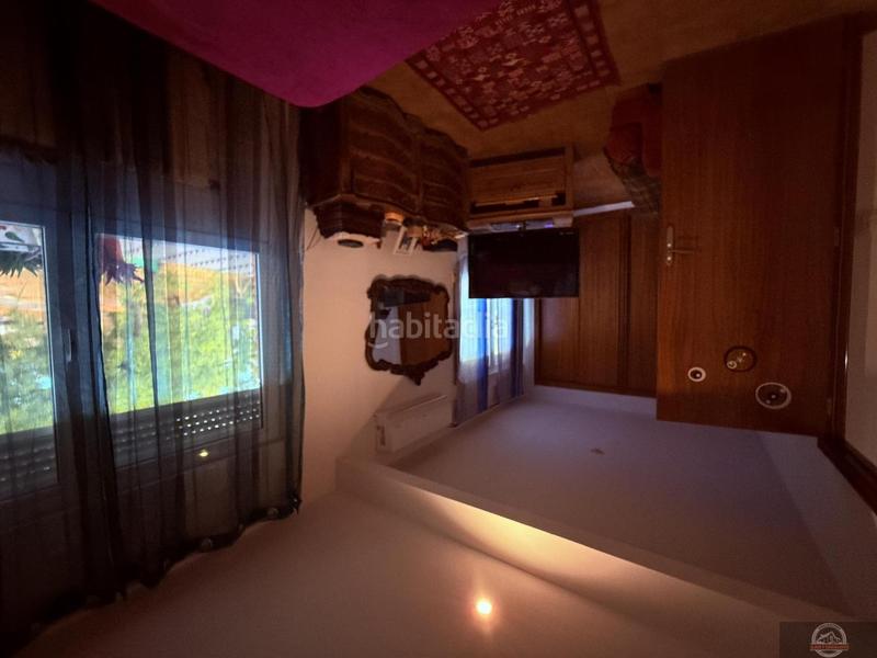 Foto 52b0645e-0fd6-440c-af56-bde72f845e6e. Casa aparellada amb calefacció aparcament a Becerril de la Sierra