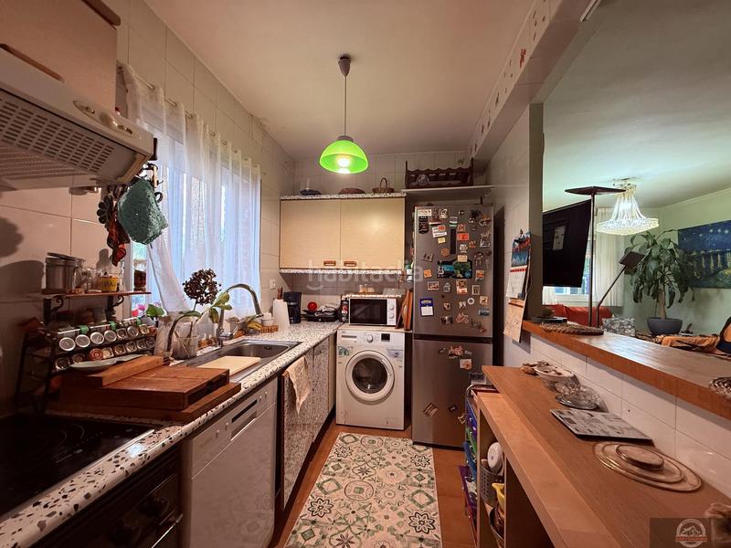 Foto e37b23a4-360c-4092-a97a-5e632ea41105. Casa aparellada amb calefacció aparcament a Becerril de la Sierra