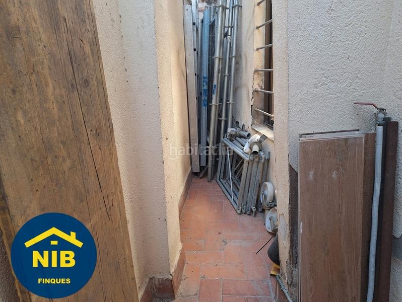 Foto 567fd231-5772-45b0-b187-916a32f980ba. Local comercial local con almacen y vado en Prosperitat Barcelona