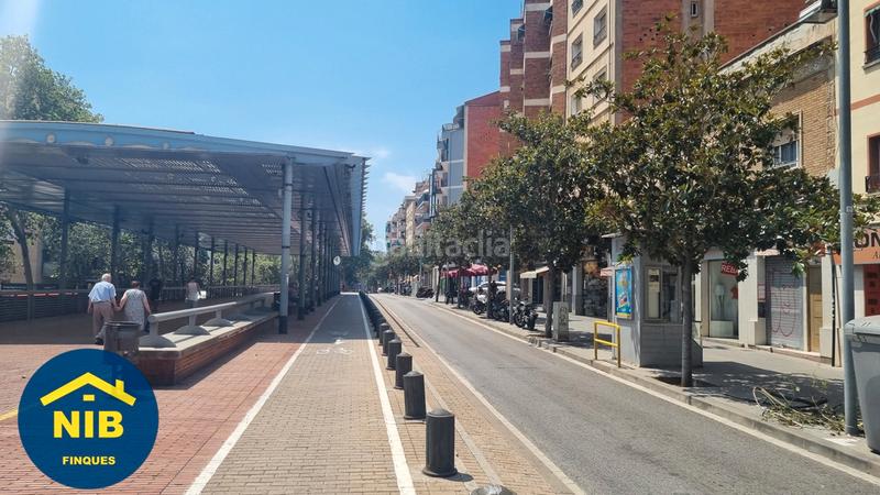 Foto 6c63ef47-acf9-4223-aefe-cec429c3c4ae. Local comercial local con almacen y vado en Prosperitat Barcelona
