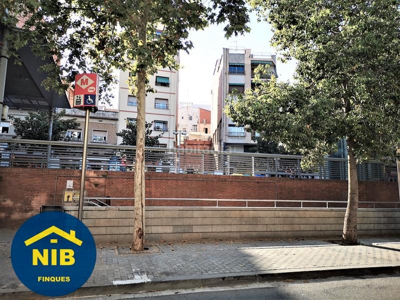 Foto 73f93323-62d8-4c08-8116-b80162bdbbd5. Local comercial local con almacen y vado en Prosperitat Barcelona