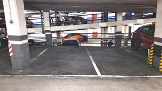 Parking voiture dans Prosperitat. Parking proximo a via julia