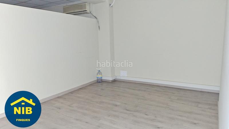 Foto 225b58e4-e4bd-429e-b0fc-36d642972c4f. Local comercial a Roquetes Barcelona