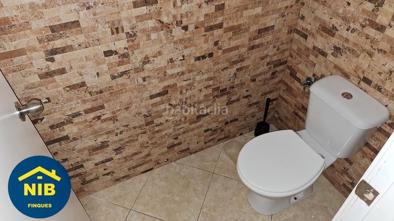 Foto 766ffdbd-b6a4-4281-98d7-b85814ef8944. Local comercial a Roquetes Barcelona