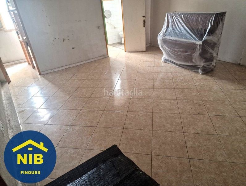 Foto dc0af940-5bba-4669-b80c-12a9f8d75c6b. Local comercial a Roquetes Barcelona