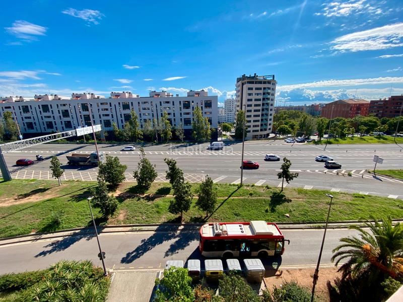 Foto 6bb357d9-4e06-422c-aece-0e55565a2ea3. Pis amb aparcament a Prosperitat Barcelona