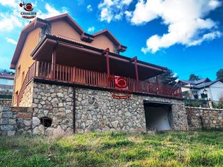 Chalet à Cercedilla. Magnifico chalet  a estrenar  340m2 construidos con cinco dormit