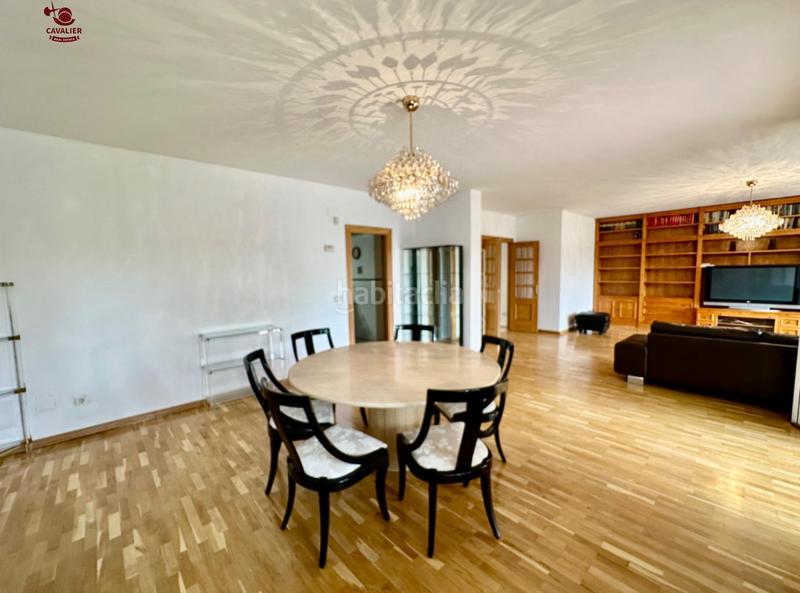 Foto 0bb58c99-3de9-40ae-b9d7-33a3b407412a. Rent semi detached house with heating parking pool in Galapagar