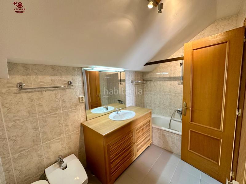 Foto 7e6de0f0-f7f8-438d-93cb-6bdb5ec1ad79. Rent semi detached house with heating parking pool in Galapagar