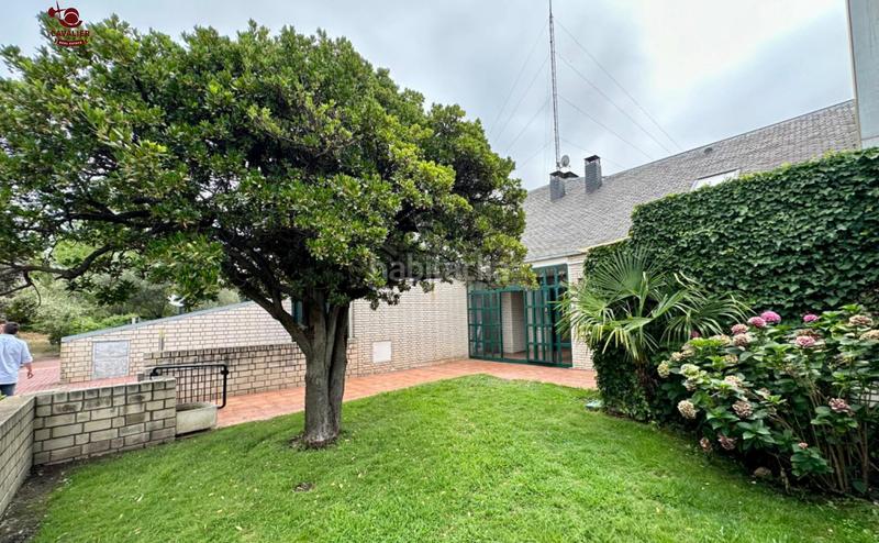 Foto 92f9543c-6ba4-4f71-befd-5b1c06505fc4. Rent semi detached house with heating parking pool in Galapagar