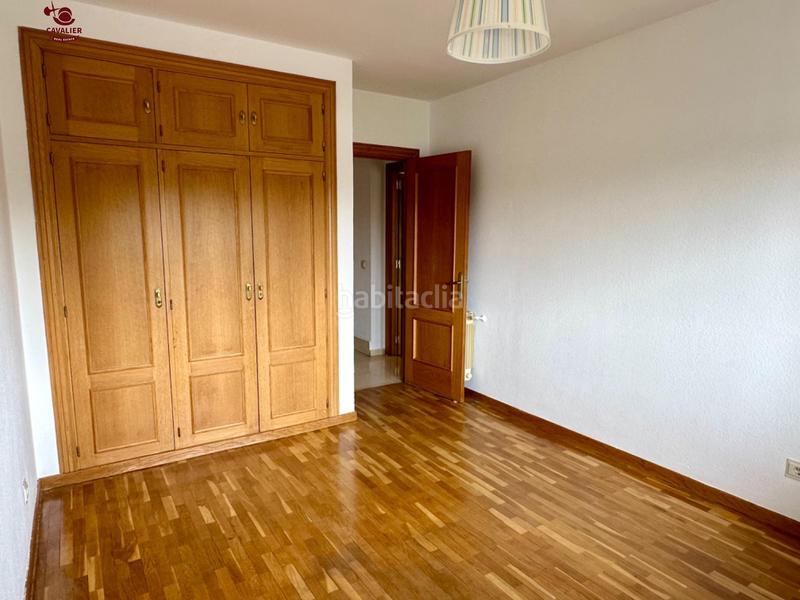 Foto 9ff75617-96d2-4375-aa4c-e312c0ad9ecc. Rent semi detached house with heating parking pool in Galapagar