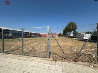 Terreny residencial a Carlos Ruiz. Magnifico terreno industrial de 3.187m2 poligono industrial p29