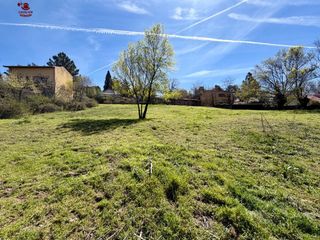 Terreno residencial en Cercedilla. Terreno de 5.230m2, de los cuales 1.001m2 son urbanos para uno o