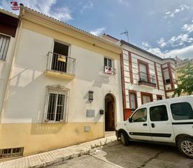 Casa adossada a Doña Mencía. Precioso chalet adosado de 270m2 para entrar a vivir. con 4 dorm